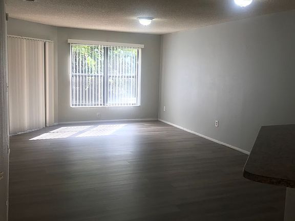 4th image of 7605 Sugar Bend Dr