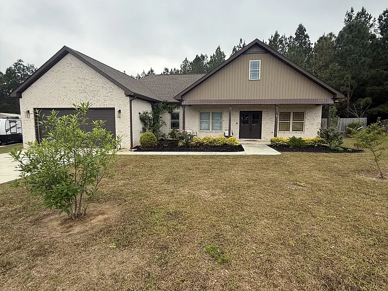 255 Lizzy Ct — Photo 1