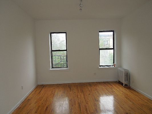 4th image of 446 Saint Johns Pl #C2