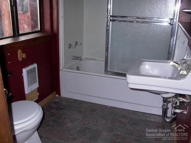 1st image of 998 NW 12th St