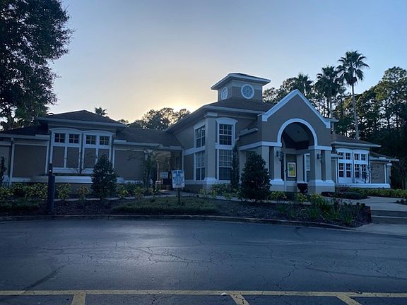 4th image of 10550 Baymeadows Rd Unit 327