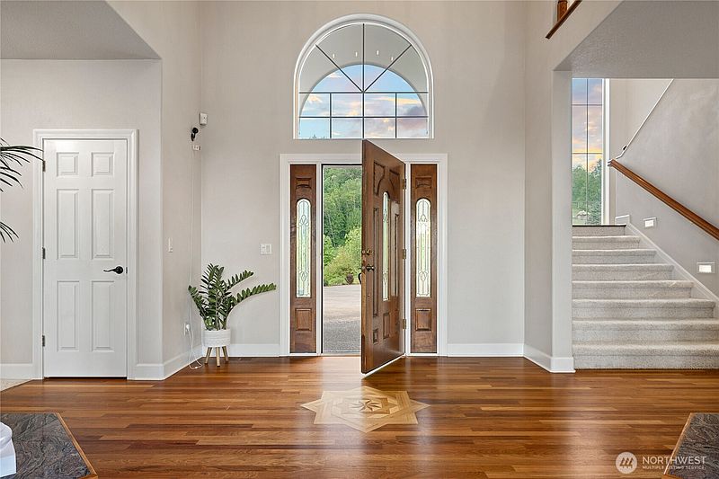 4th image of 124 Pompano Road