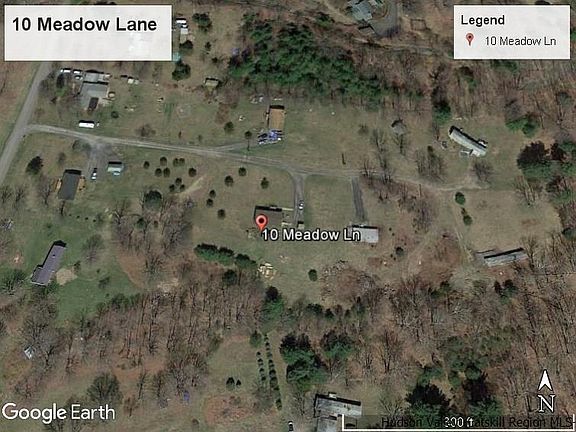 2nd image of 10 Meadow Ln