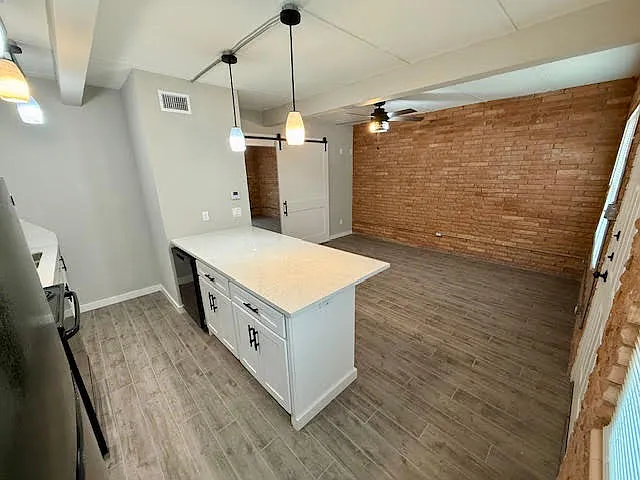1907 Charles Circle Street - 3 — Photo 3