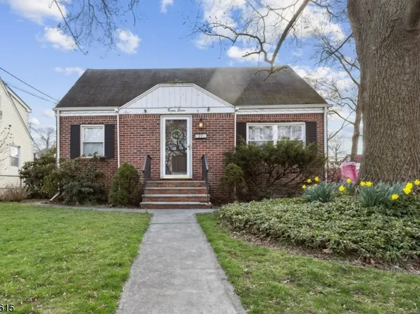 27 Fern Ave, Dumont Boro, NJ 07628