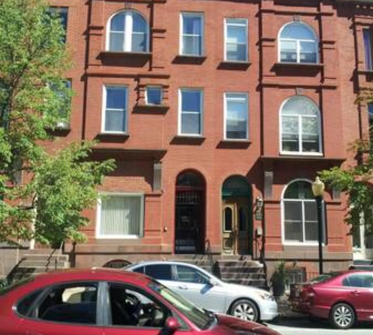 2 bed, 1100 sqft, $1,549 — Photo 1