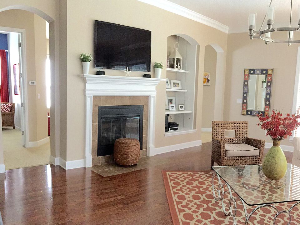 1st image of 183 La Mesa Dr