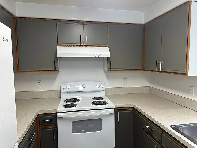 70 Jefferson Aly — Photo 12