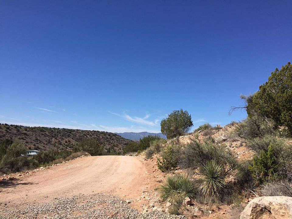 2nd image of 4460 E Coyote Cyn