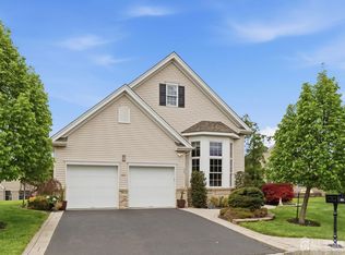 11 Burr Pl, Somerset, NJ 08873