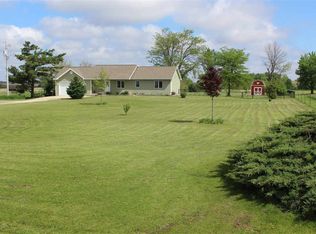 1743 E Dunkerton Rd, Waterloo, IA 50703