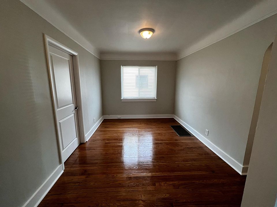 Welcome home! Entry way photo into common area/living room