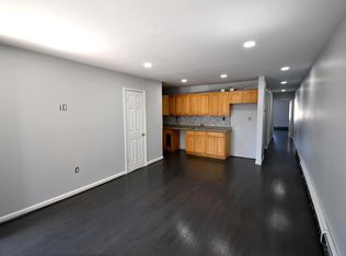 928 Swinton Ave #1, Bronx, NY 10465