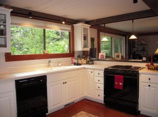 226 Burpee Hill Rd, New London, NH 03257