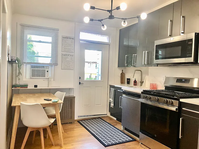 712 Leonard St #1 — Photo 19