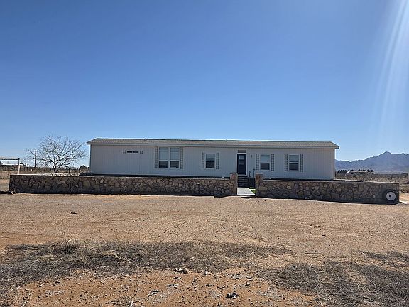 2nd image of 1345 Hopi St