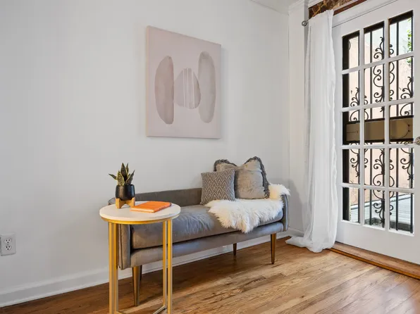 261 West 71st Street image 10 of 14