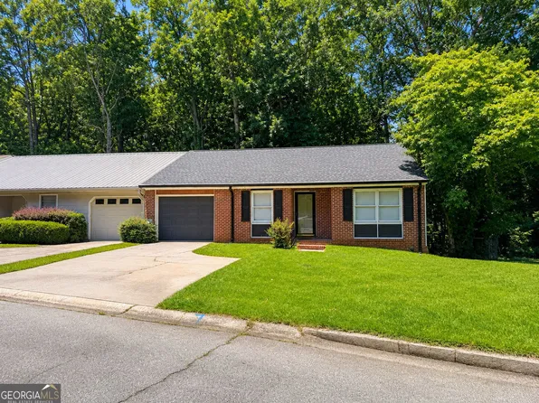 151 Wrenwood Ln, Carrollton, GA 30117