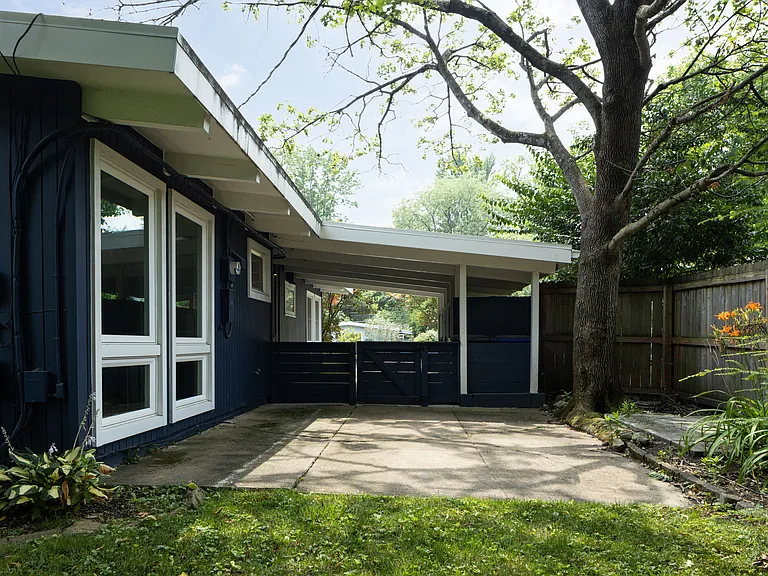 2474 Bristol Rd — Photo 33