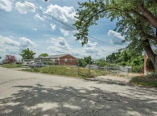41 Wynnecliffe Dr, Carnegie, PA 15106
