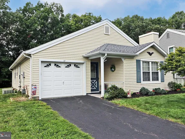 12 Cottonwood Dr, Barnegat, NJ 08005
