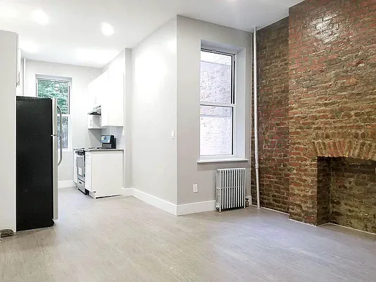 Rented by R New York | media 19