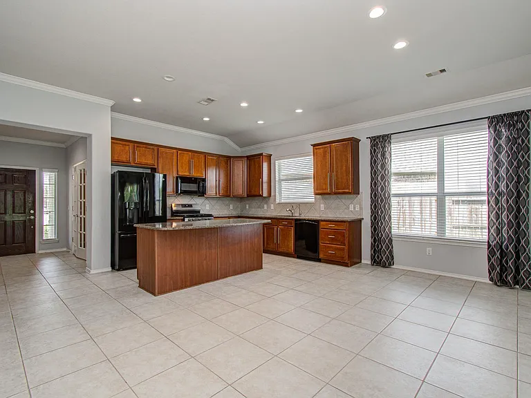 7142 Breton Bay Pass — Photo 12