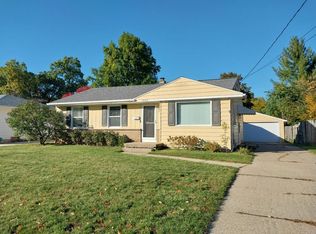 1661 Kentfield St SW, Wyoming, MI 49519