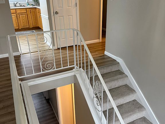 3rd image of 1680 N Oakcrest Ave