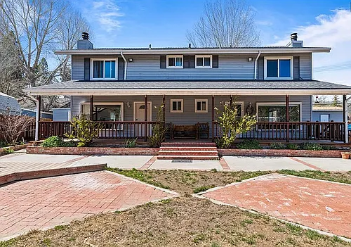 738 Kiener Dr #B Photo 1