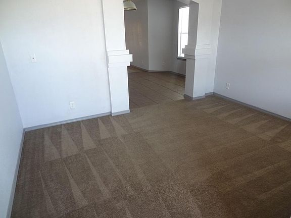 3rd image of 11865 Mesquite Rock Dr