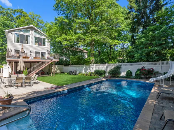 41-27 Orient Avenue image 1 of 24