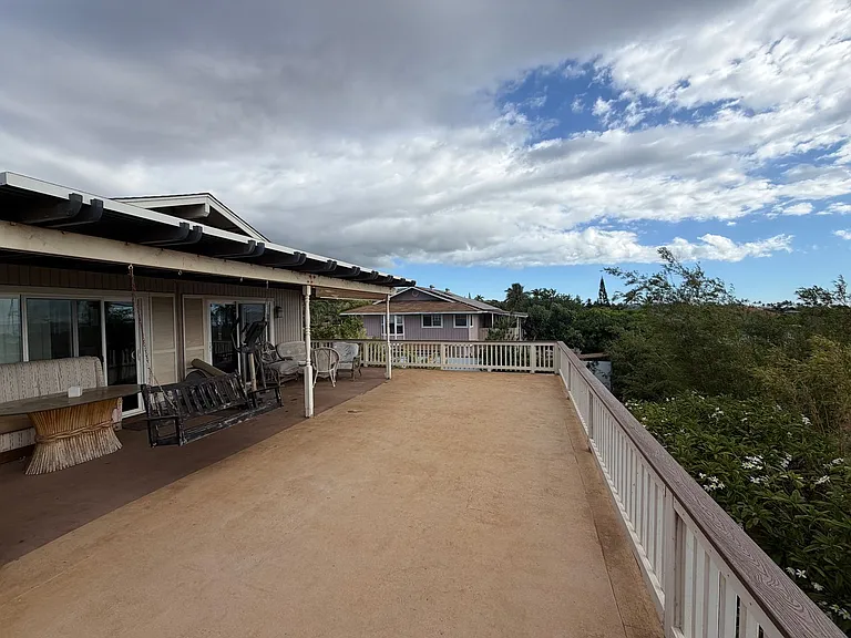 2570 Hunakai St — Photo 4