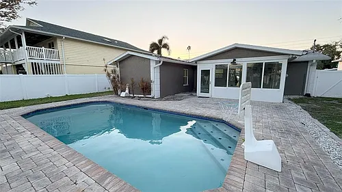 3727 Overlook Dr NE Photo 1