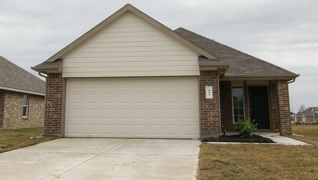 Saltgrass Crossing — Photo 1