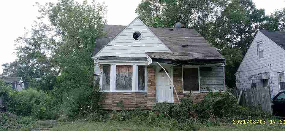 9233 Pierson