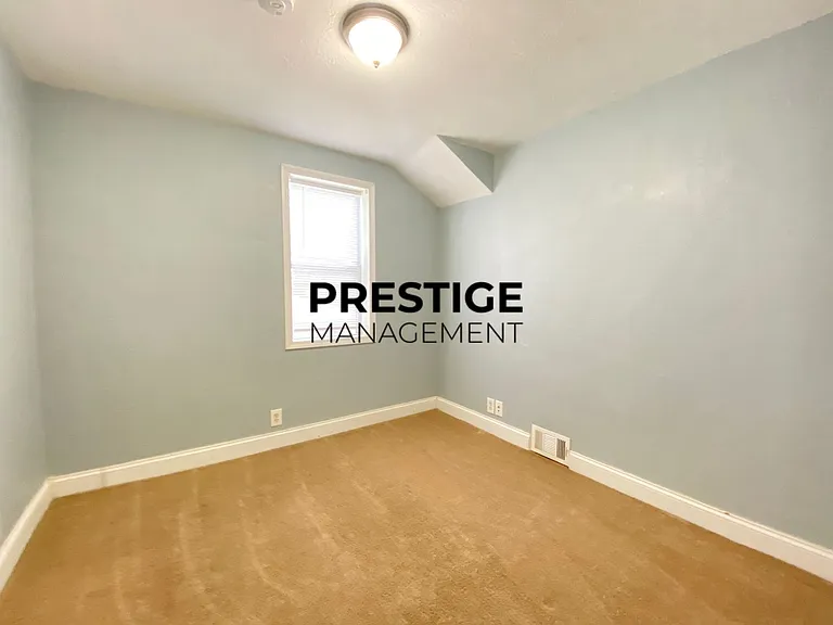7709 W Taft St #3 — Photo 10