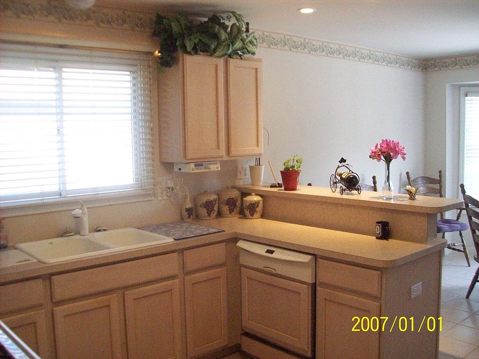 627 Old Farm Ln, photo 8