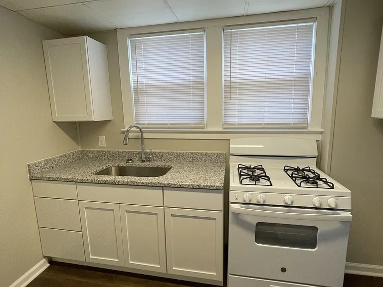 225 Broad St #A — Photo 2
