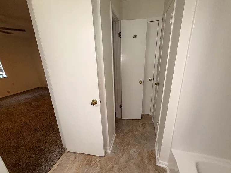 537A Schneider Dr — Photo 29