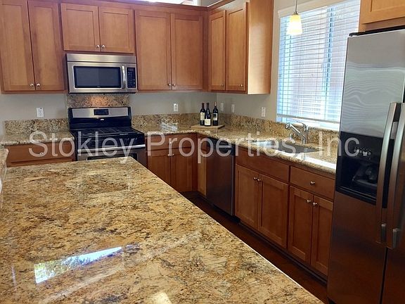 5th image of 3249 Claudia Dr