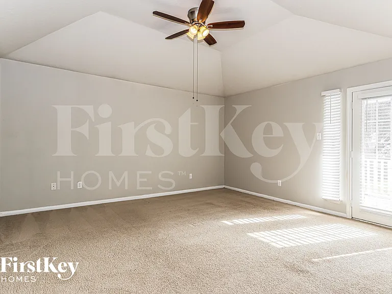 112 Golfview Dr — Photo 11