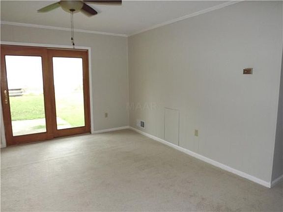 3rd image of 6983 Saddlebrook Dr