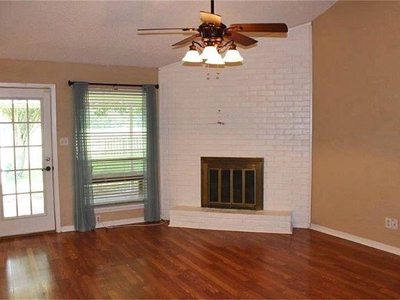 ADDL LIVING ROOM
