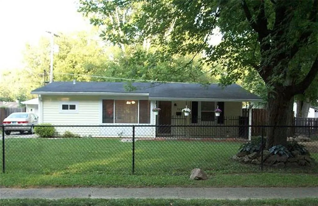 303 Mooreland Dr photo 1