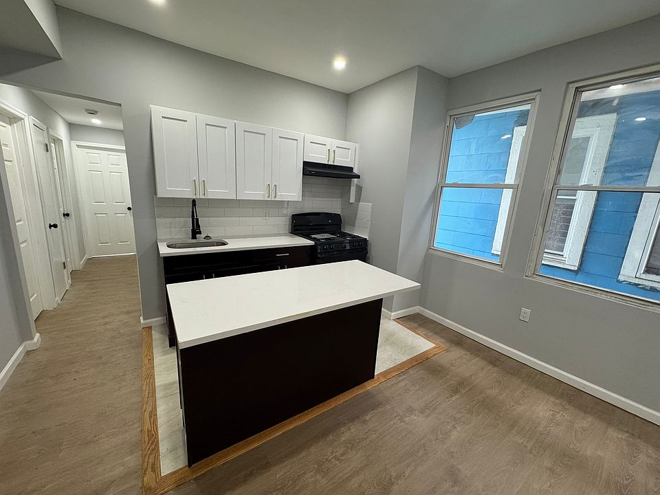 1st image of 75 N Munn Ave #2B