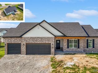 1365 Dove Hollow Ct, Ofallon, IL 62269