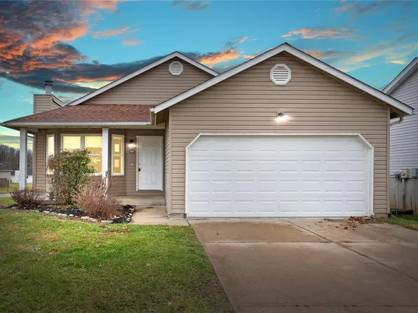 1343 Goldenrod Dr, O'Fallon, MO 63366