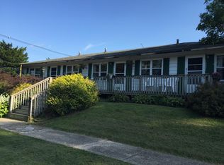 1002 I Ave APT A, Grundy Center, IA 50638
