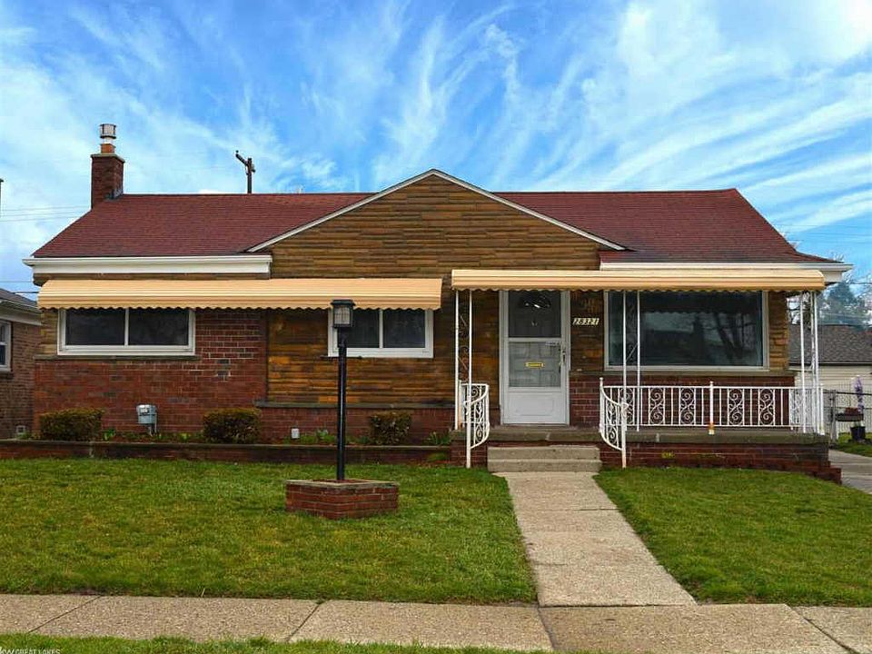 1st image of 28321 Groveland St